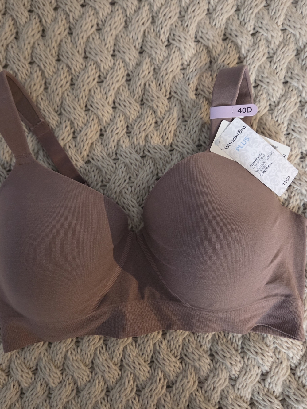 Wonderbra Plus Seamless T-Shirt Bra In Mocha Velvet 40D